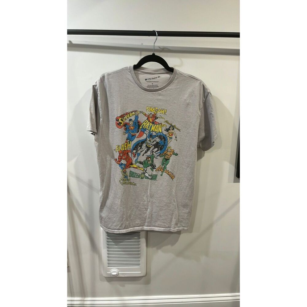 Justice League DC Comics Gray Graphic T-Shirt Size Large
